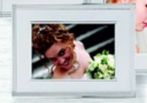 Bright & Pearl Frame - Engraveable Bright & Pearl Frame holds one 4x6 photo